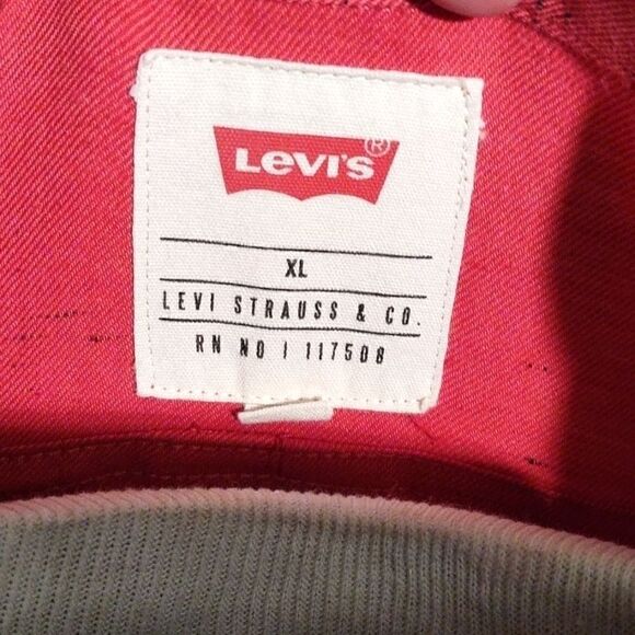 Levi's Red Short Sleeve Button up Shirt - Picture 4 of 8